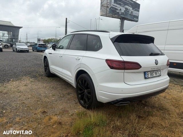 Volkswagen Touareg 3.0 V6 TDI SCR 4Motion Automatik R-Line - 4