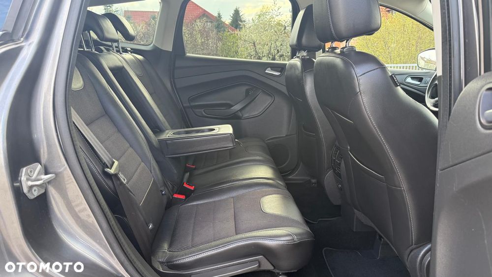 Ford Kuga 2.0 TDCi 4x4 Titanium - 27