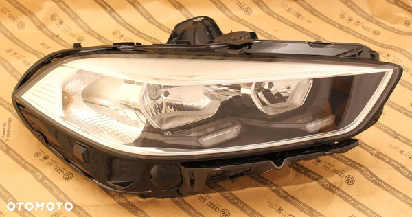 BMW 1 F40 19 LAMPA PRZÓD ZWYKŁA  LED NOWA