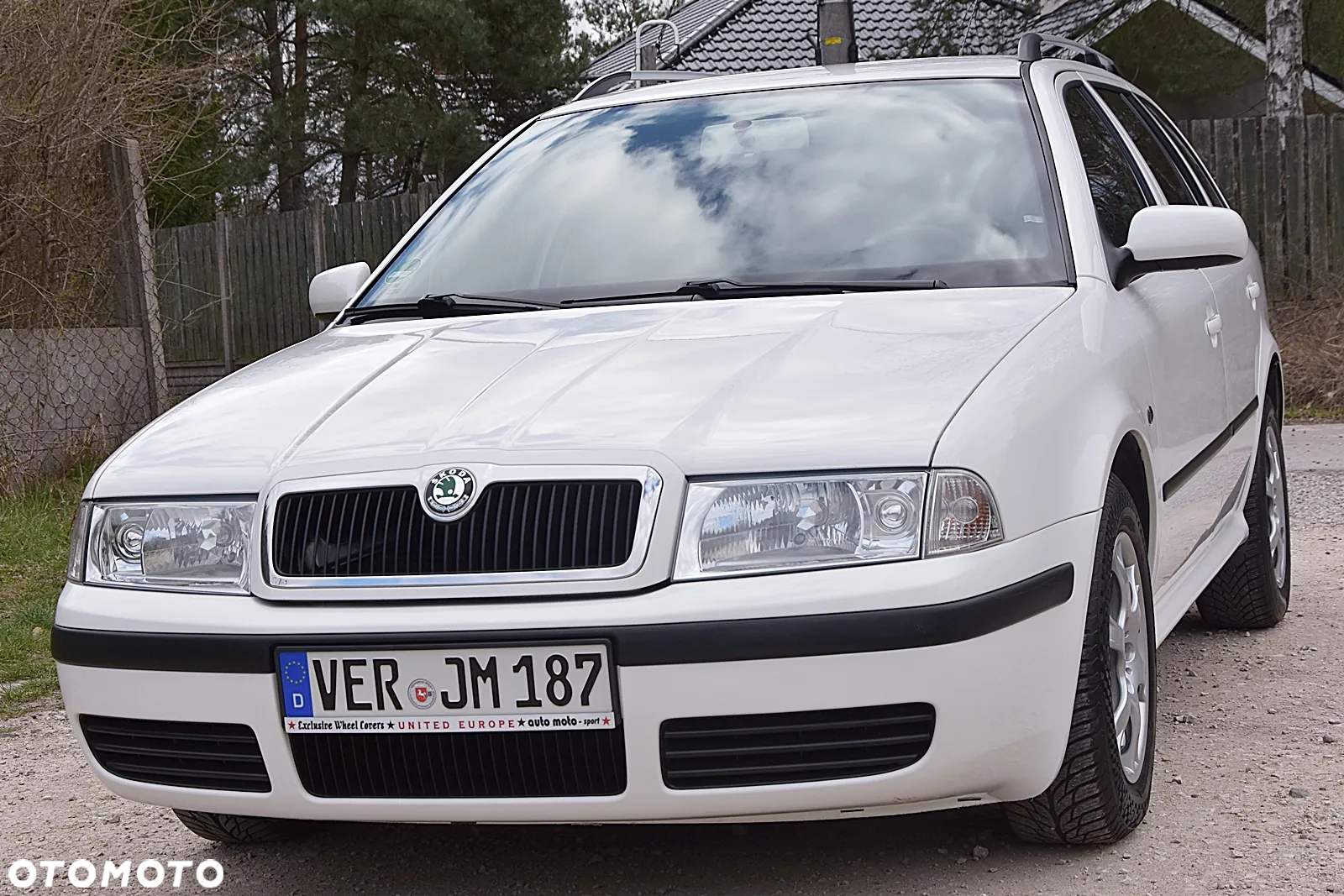 Skoda Octavia 1.6 Combi Ambiente - 2