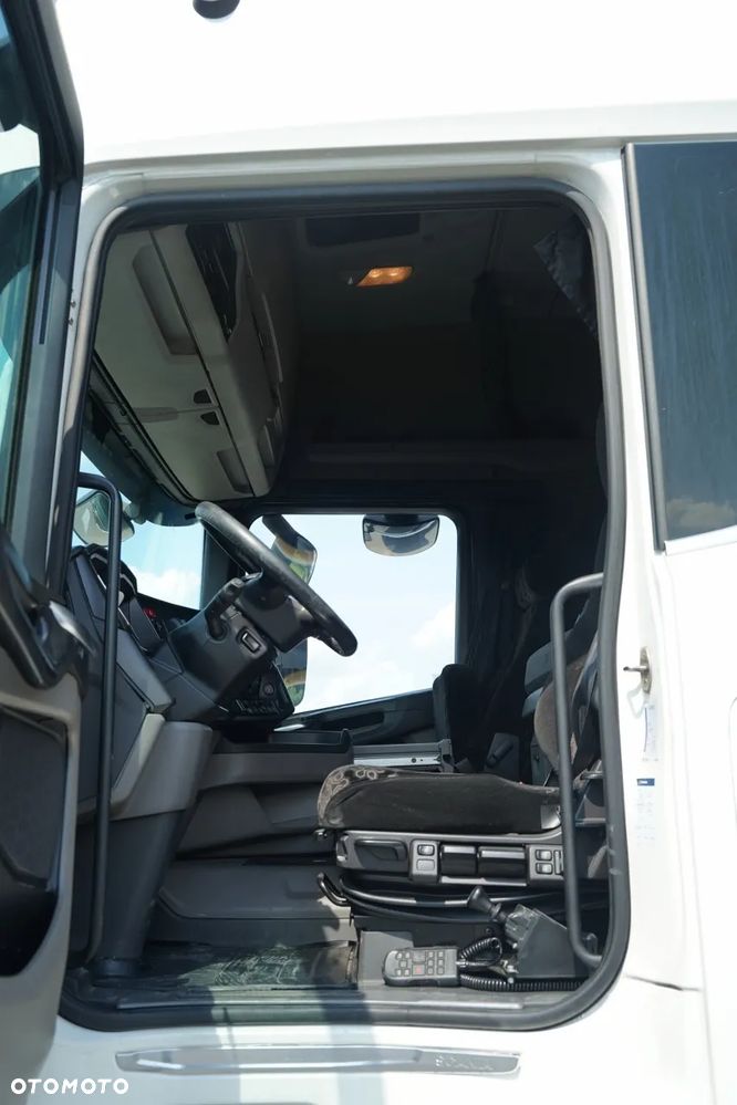 Scania R 520 / V8 / RETARDER / HYDRAULIKA / KLIMA POSTOJOWA / CAŁA NA PODUSZKACH / - 23