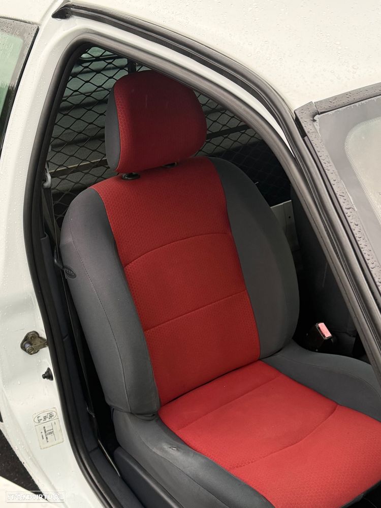 Renault Clio 1.5 dCi Confort - 6