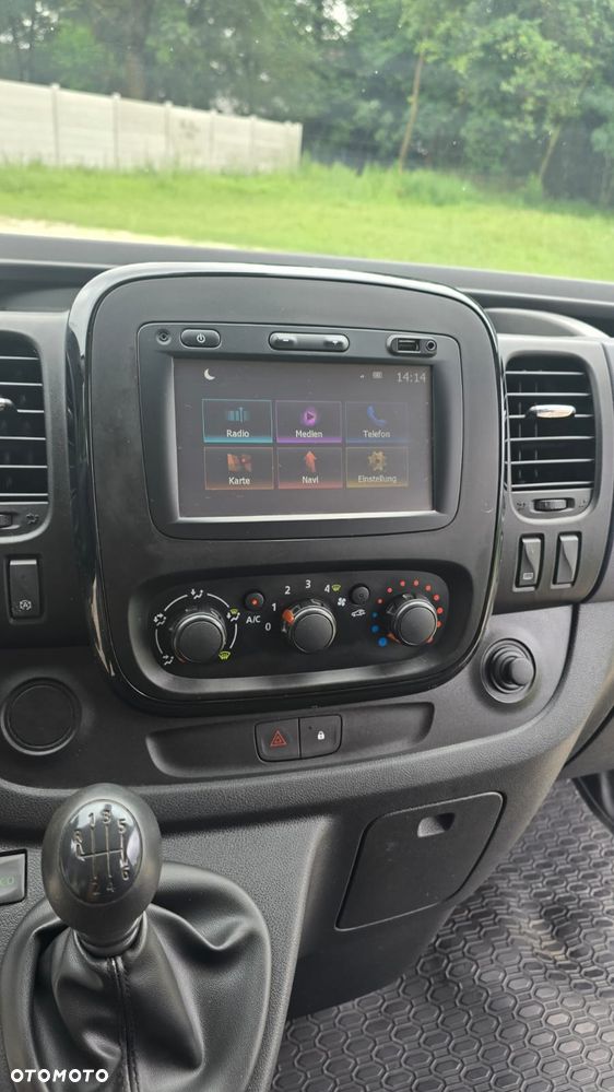 Opel Vivaro - 10