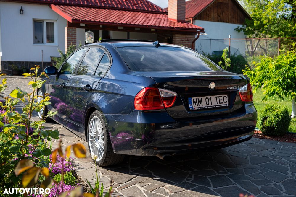 BMW Seria 3 320d - 4