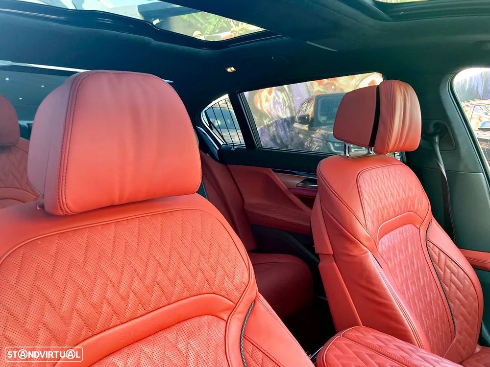 BMW 750 Li xDrive Pack M - 41