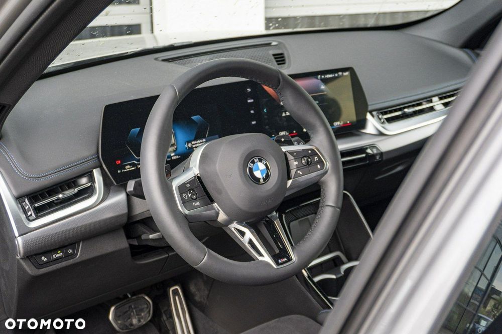 BMW X1 sDrive18i - 10