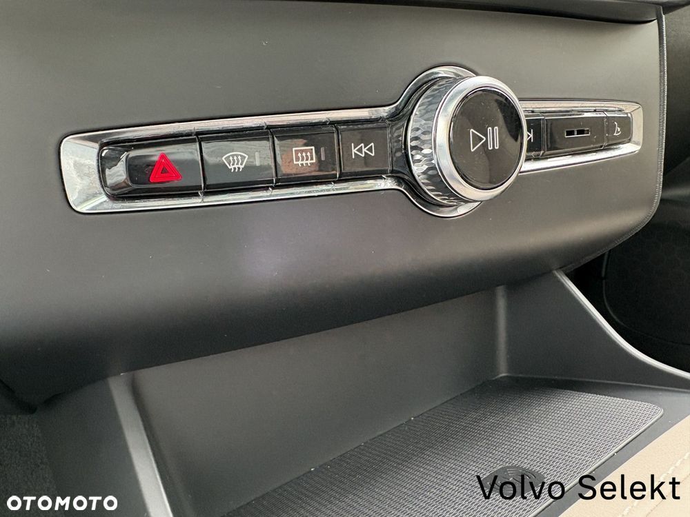 Volvo XC 90 - 19