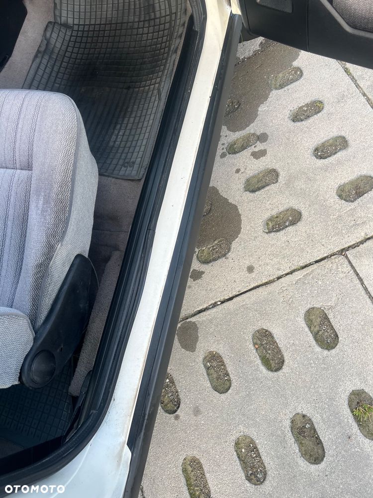 Volkswagen Jetta 1.8 CL - 29