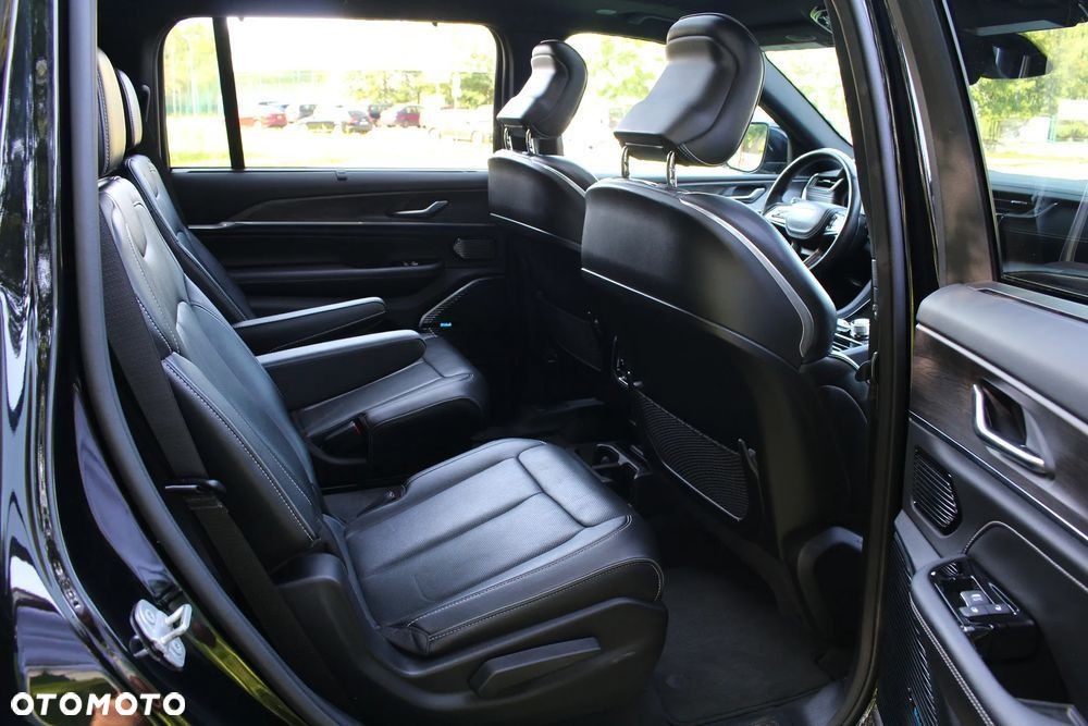 Jeep Grand Cherokee 5.7 V8 Overland - 19