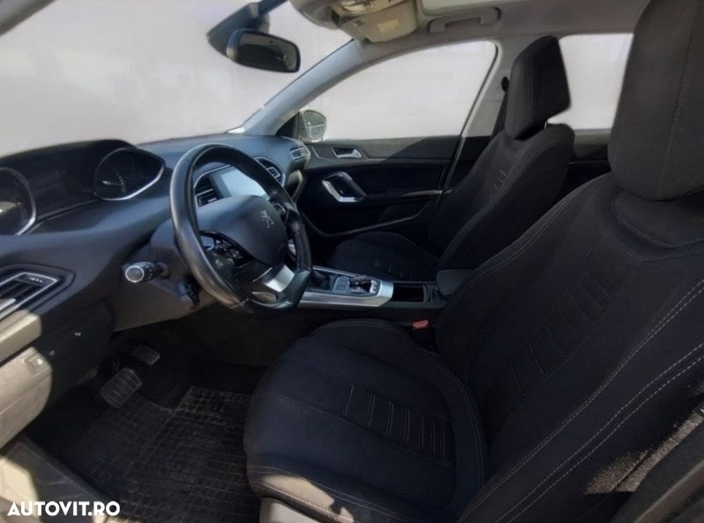 Peugeot 308 - 6