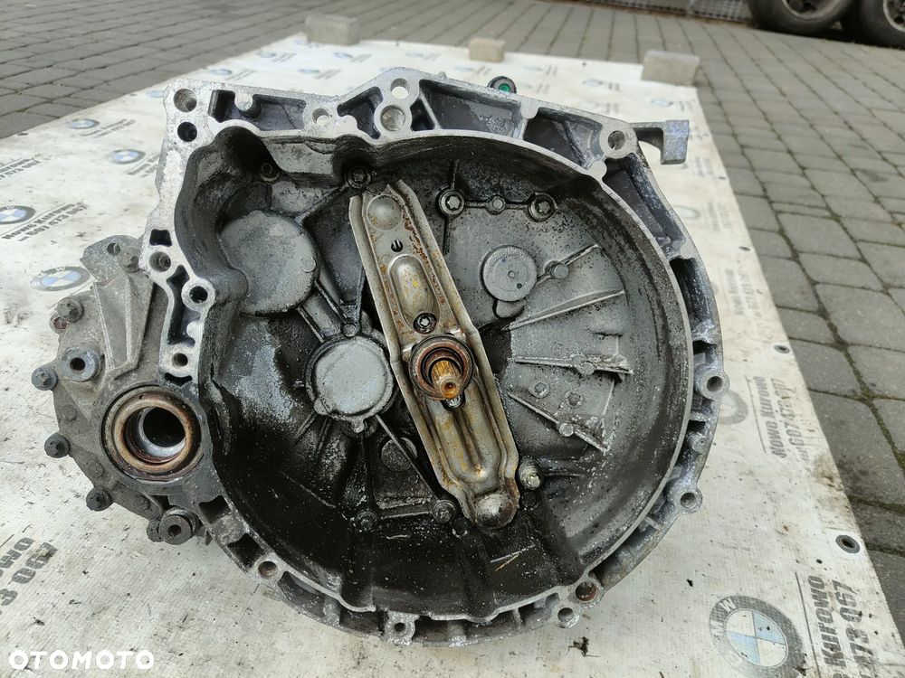 MINI R56 1.6i VTi N16 Manualna skrzynia biegów ADN - 5