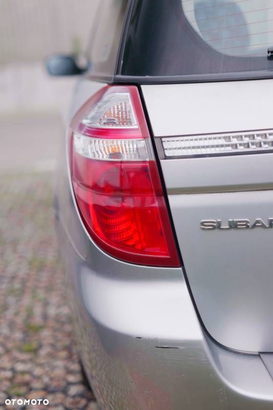 Subaru Legacy - 37