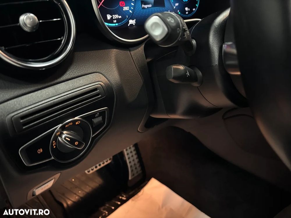 Mercedes-Benz GLC 300 e 4MATIC - 14