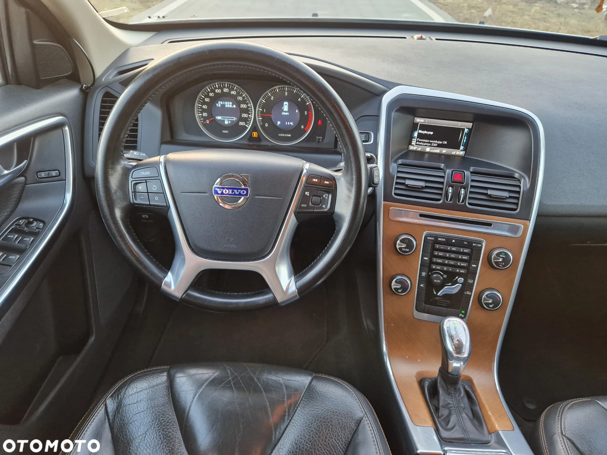 Volvo XC 60 D4 Geartronic Momentum - 23