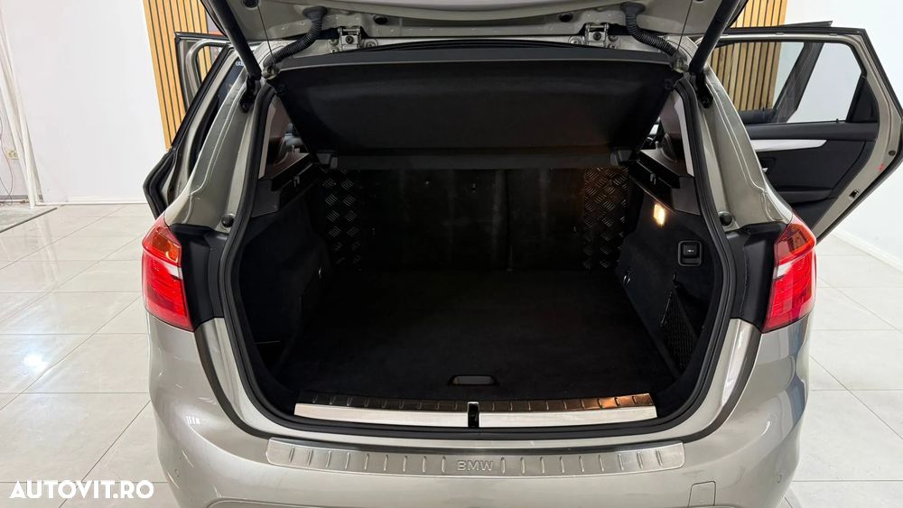 BMW Seria 2 218d - 18