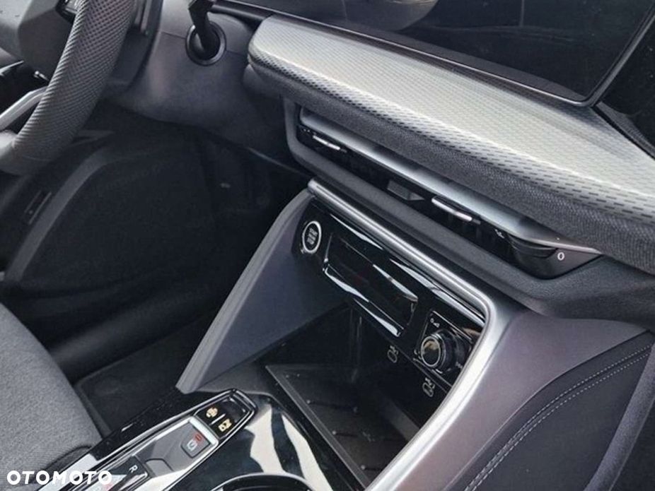 Audi Q5 Sportback - 13