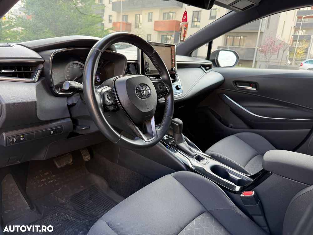 Toyota Corolla 1.8 Comfort - 11