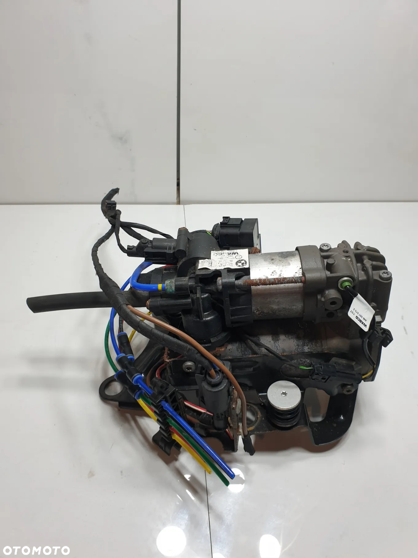 BMW G11 G12 POMPA NIWO KOMPRESOR ZAWIESZENIA WABCO  6861882  POTESTOWA MINIMALNY PRZEBIEG - 14