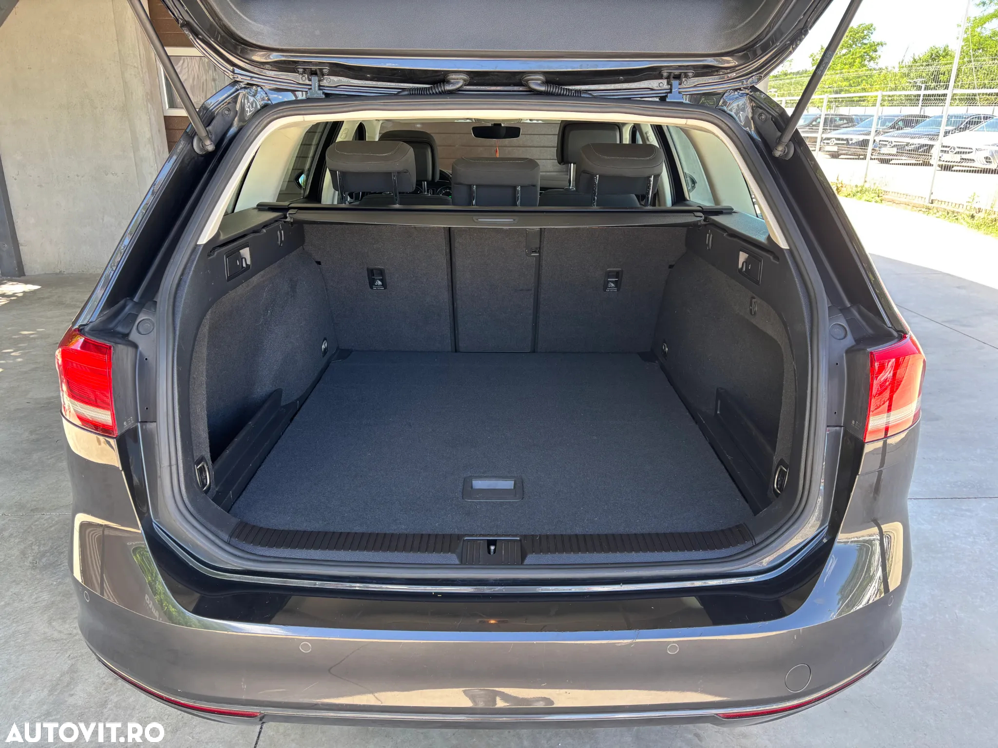 Volkswagen Passat Variant 2.0 TDI DSG (BlueMotion Technology) Comfortline - 10