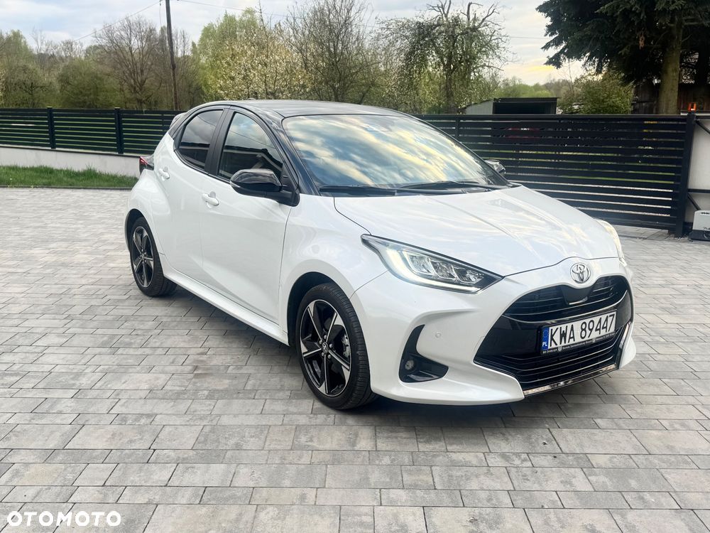 Toyota Yaris Hybrid 1.5 Executive - 4