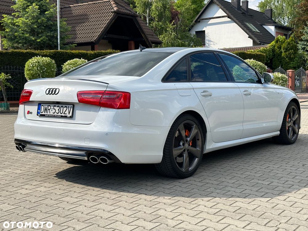 Audi S6 Limousine - 13