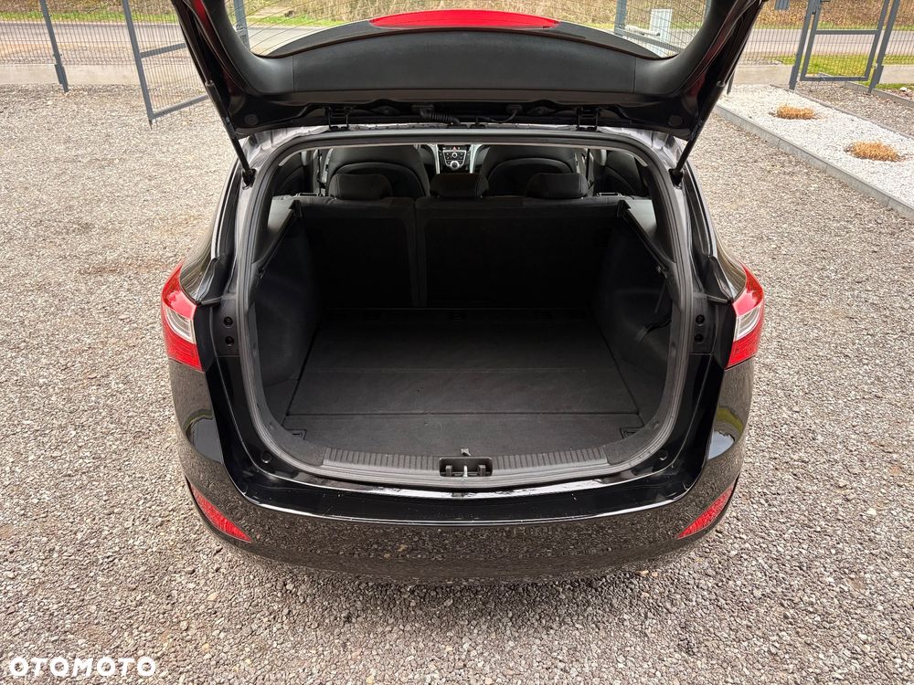 Hyundai i30 1.4 Comfort - 17