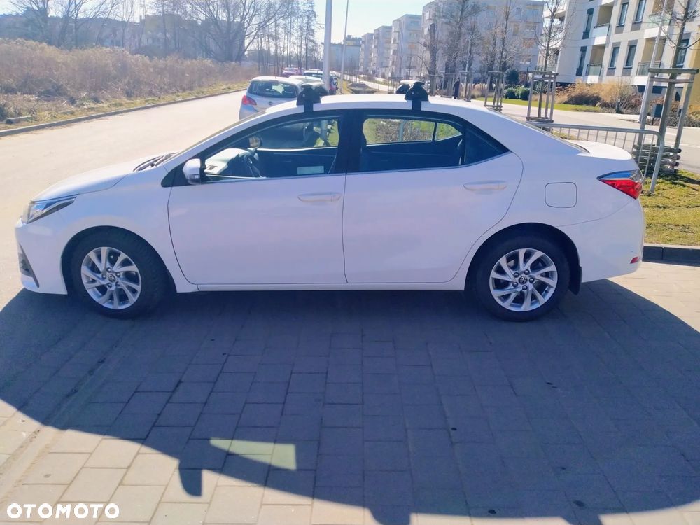 Toyota Corolla 1.6 Premium - 4