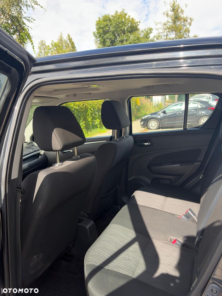 Suzuki Swift - 8
