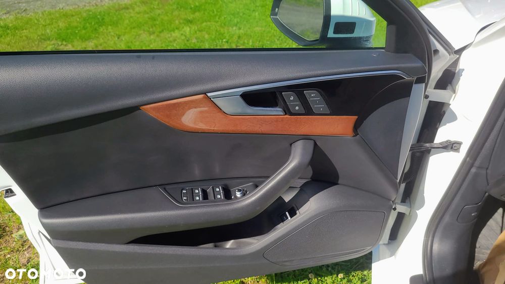 Audi A4 Limousine - 8