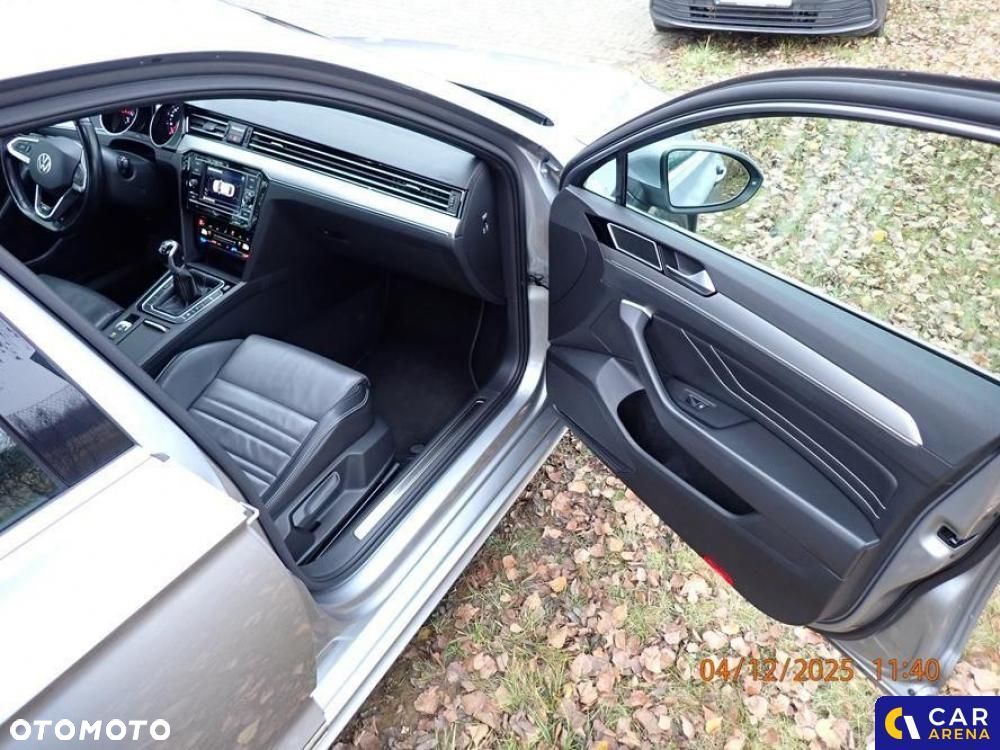 Volkswagen Passat - 23