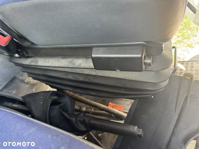 Komplet foteli Iveco Daily fotel amortyzowany 00-14 - 2