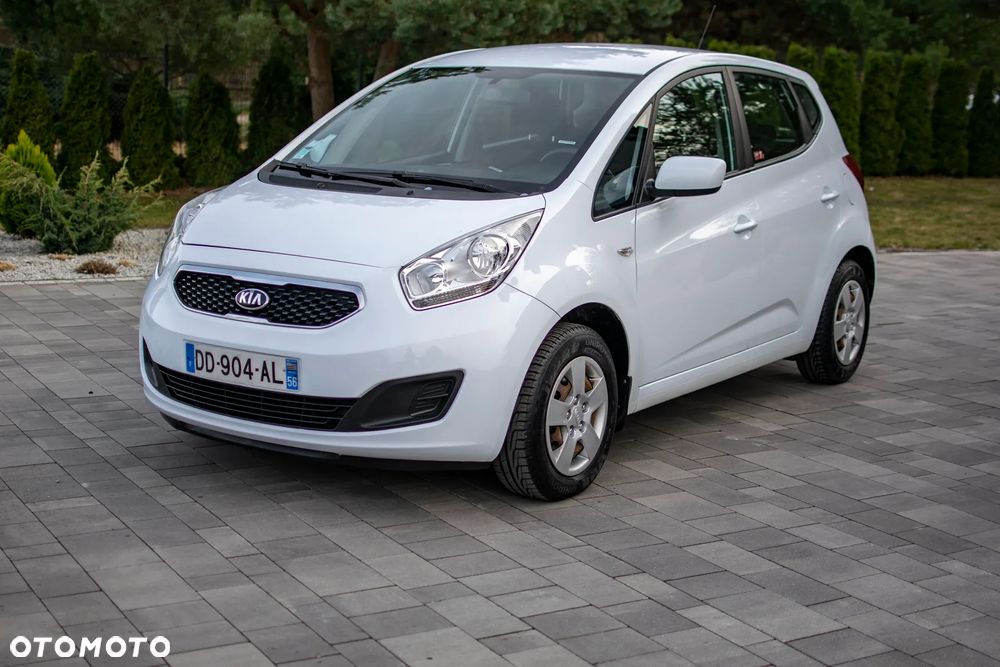 Kia Venga - 15