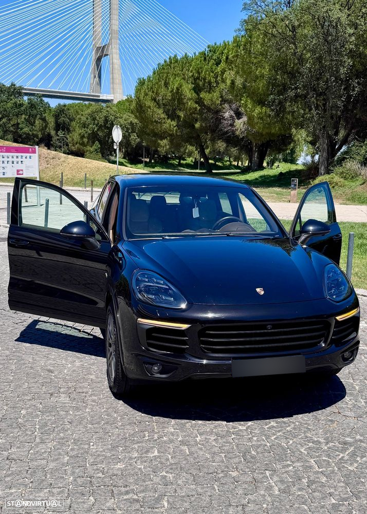Porsche Cayenne S E-Hybrid - 7