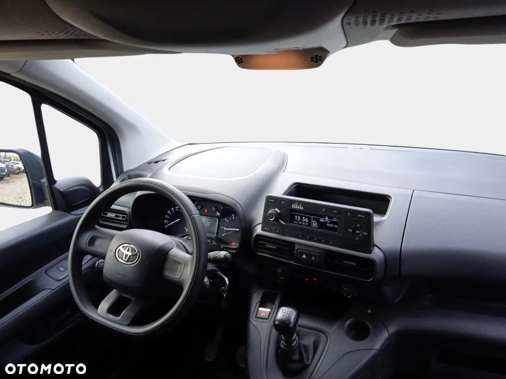 Toyota Proace City - 12