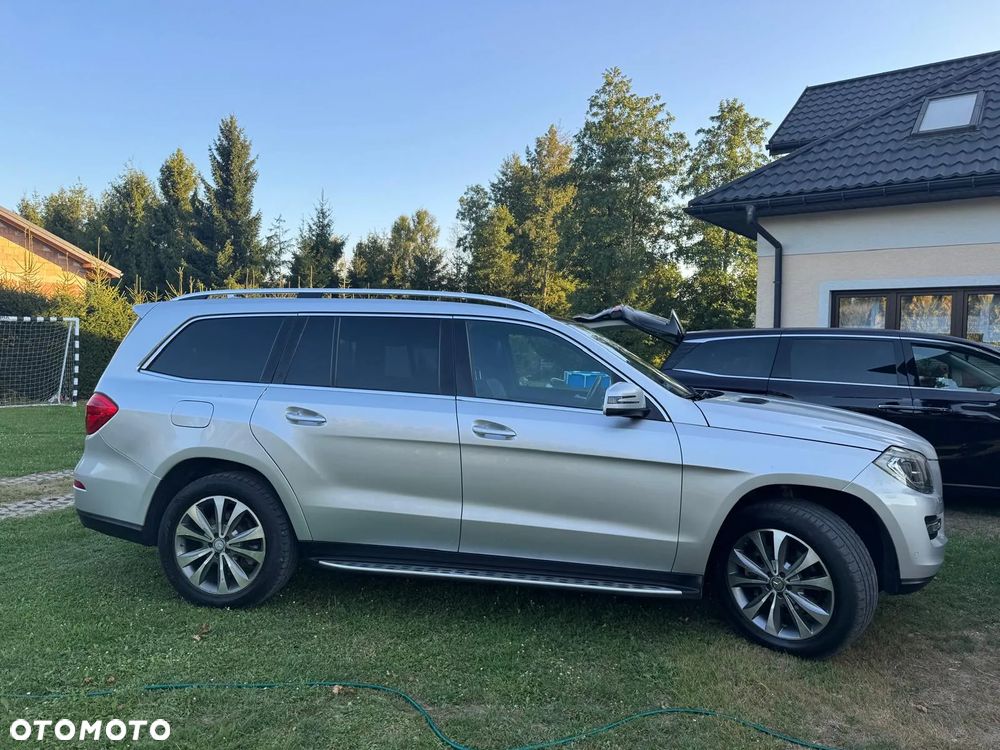 Mercedes-Benz GL 400 4Matic 7G-TRONIC - 17
