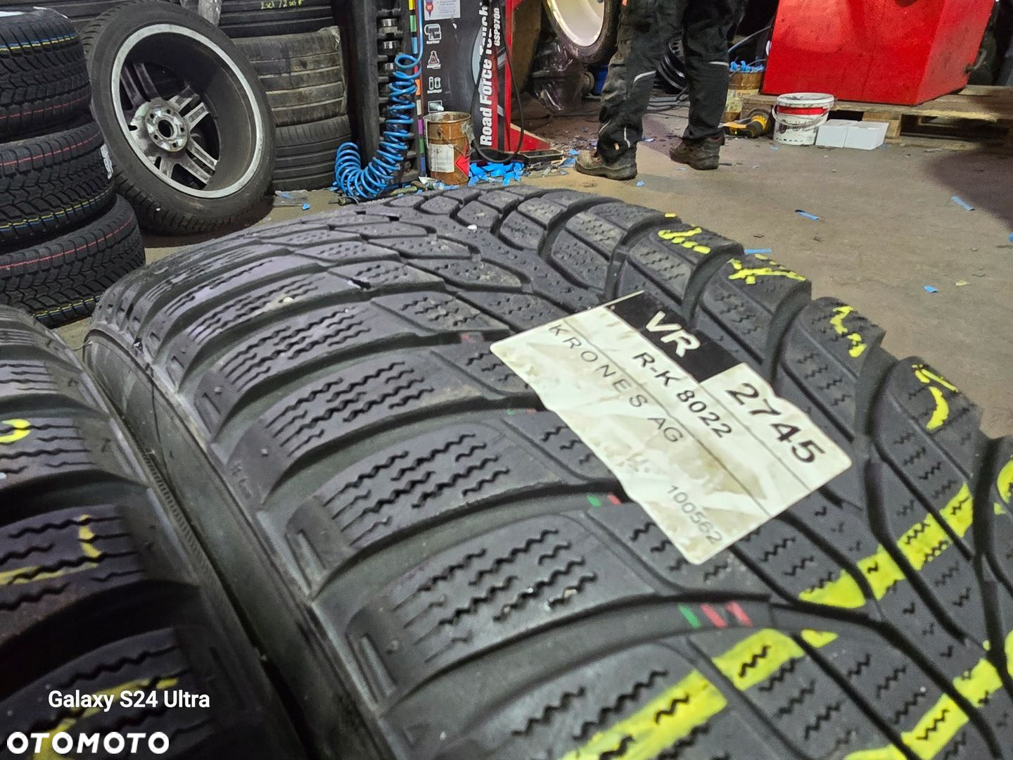 BRIDGESTONE BLIZZAK LM-32s 225/50R17 98V 5,5mm 4X - 2