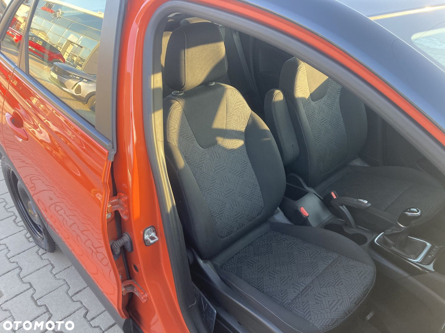 Opel Crossland X 1.2 Essentia - 24
