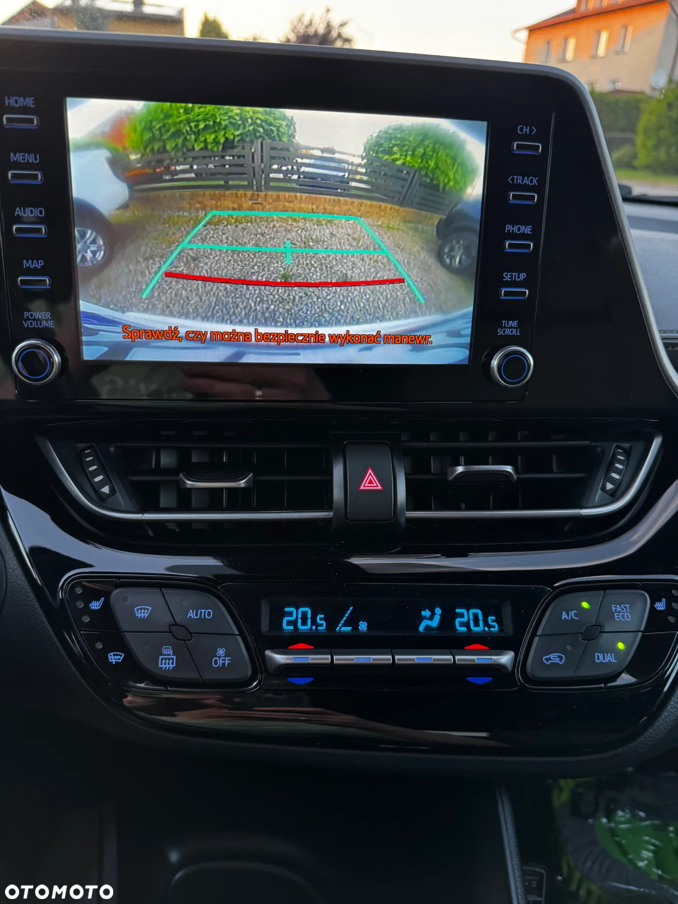 Toyota C-HR - 13