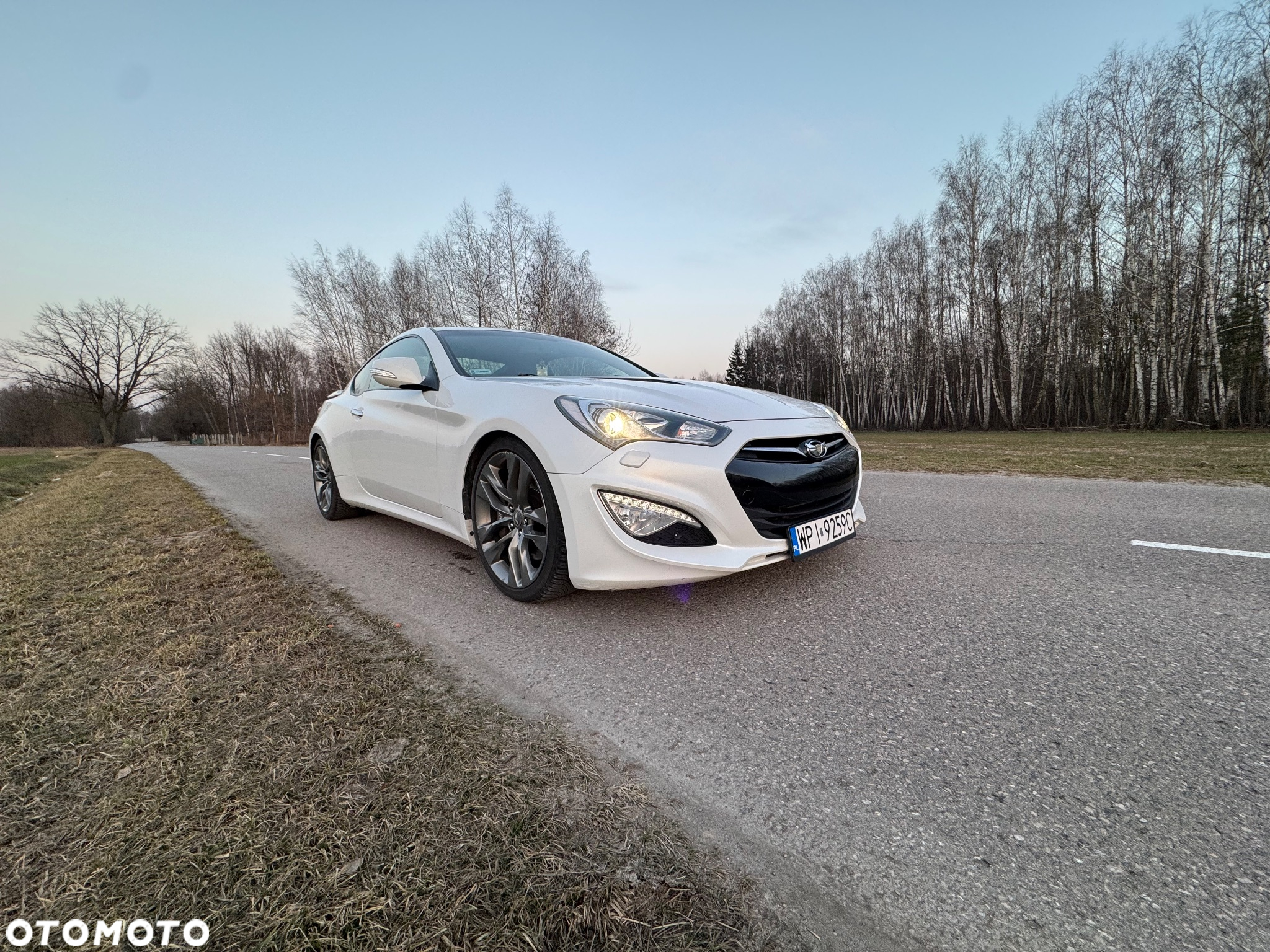 Hyundai Genesis Coupe 2.0 T - 5