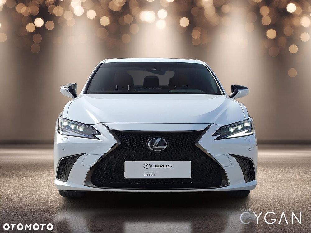 Lexus ES 300h F Sport Edition - 10