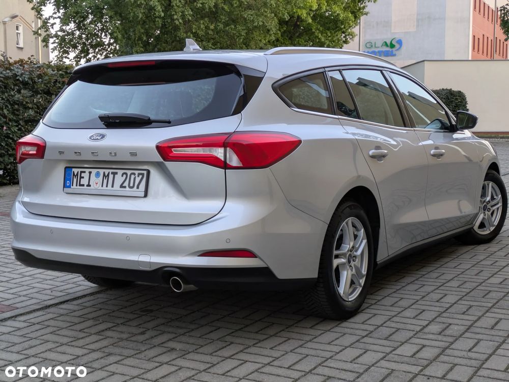 Ford Focus 1.5 EcoBlue Start-Stopp-System COOL&CONNECT DESIGN - 6