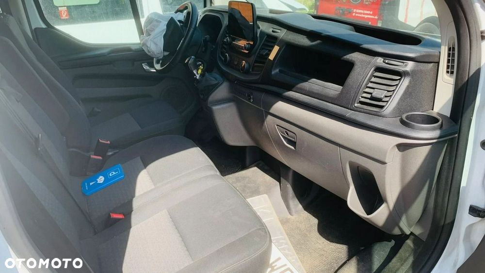 Ford Transit Custom - 8