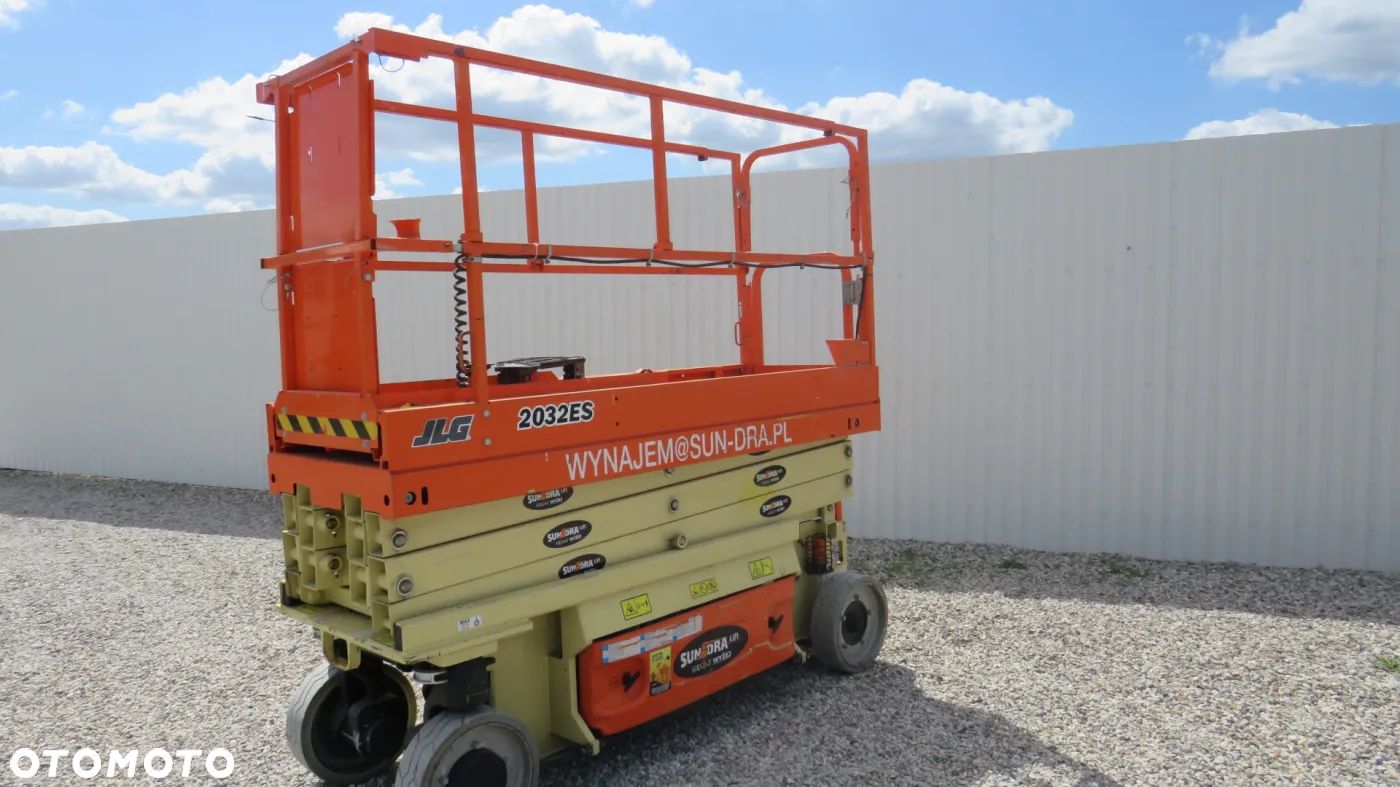 JLG 2032ES - 1