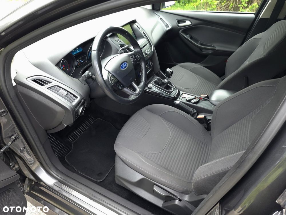 Ford Focus 1.5 EcoBoost Titanium ASS - 12