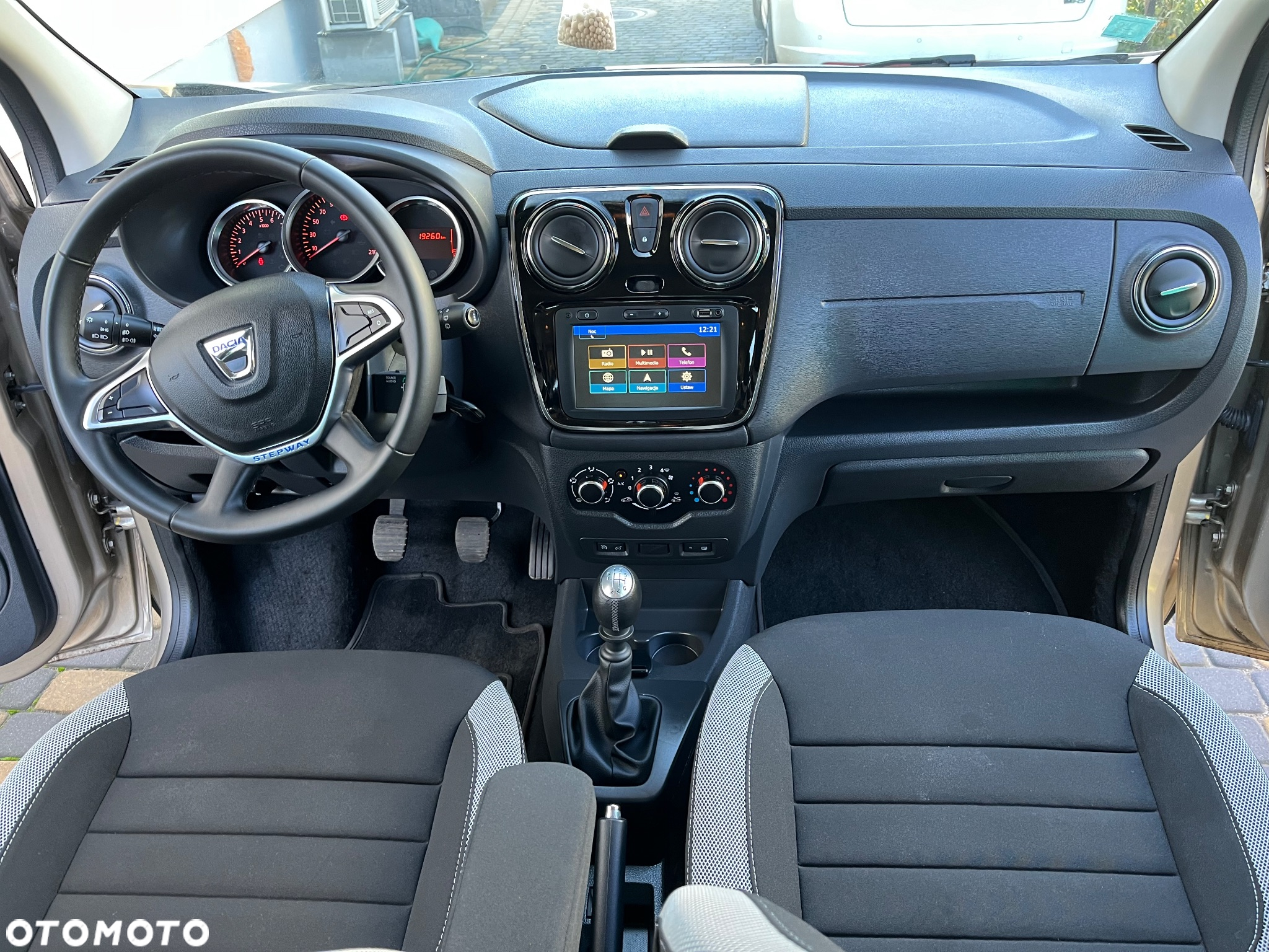 Dacia Lodgy Blue dCi 115 (7-Sitzer) Stepway Selection Blue - 9