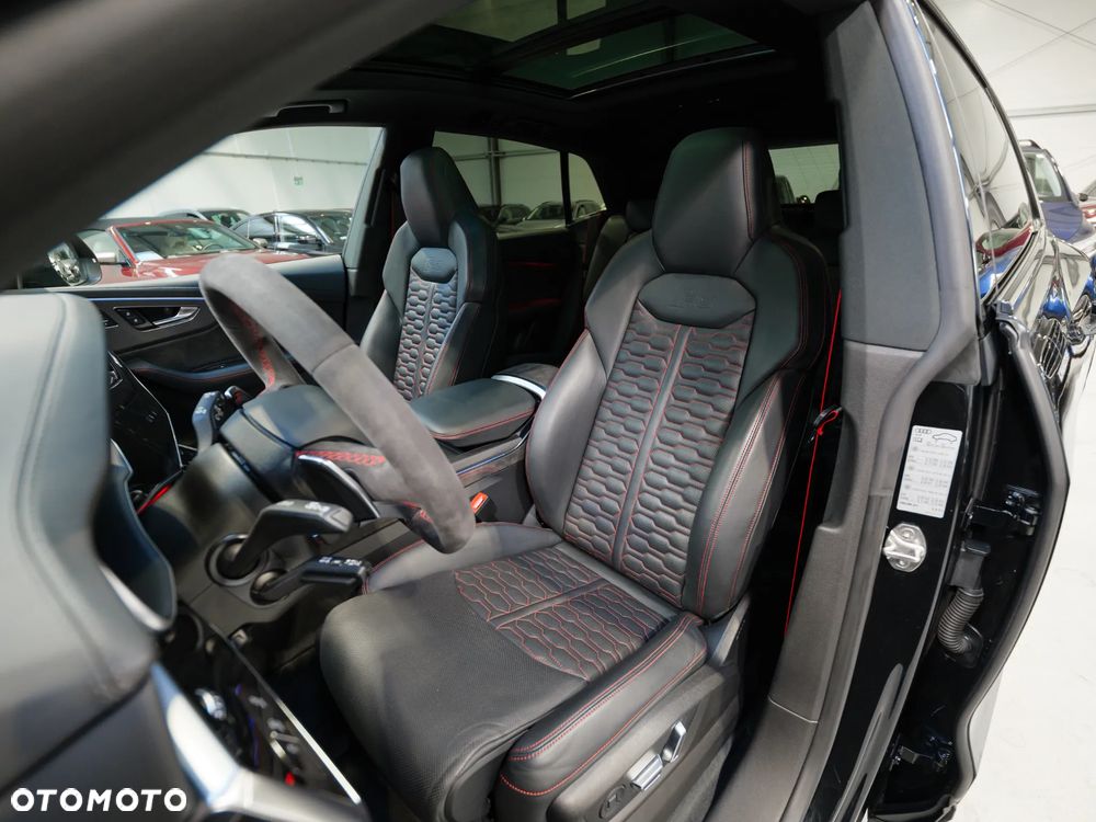 Audi RS Q8 - 18