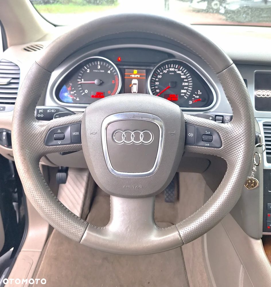 Audi Q7 3.0 TDI Quattro Tiptronic - 15