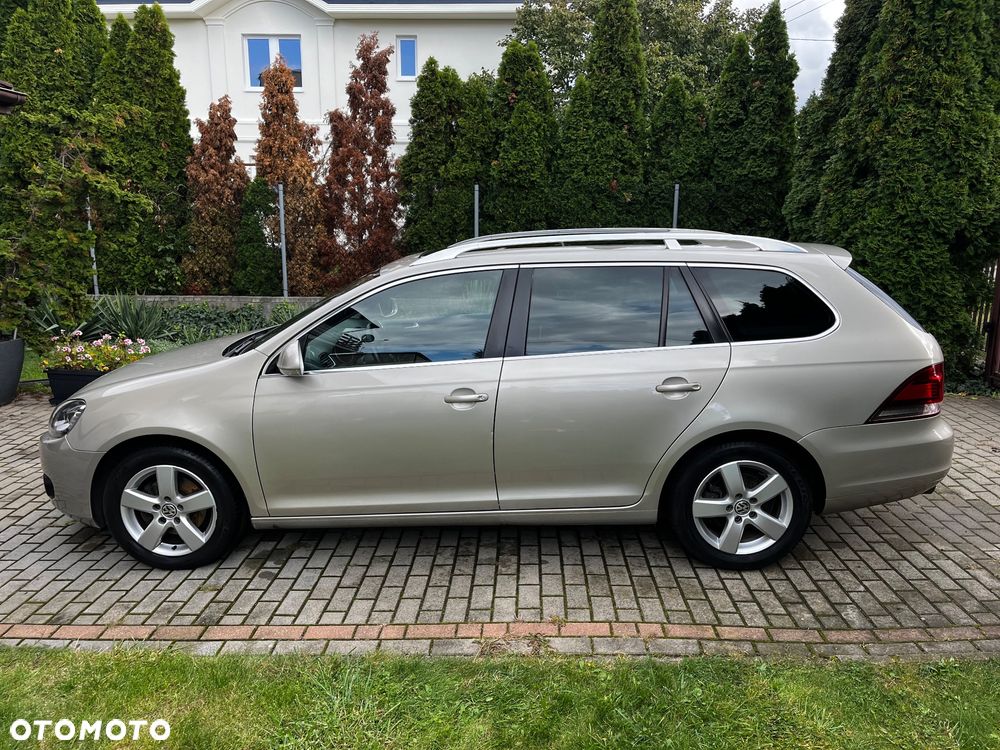 Volkswagen Golf - 8