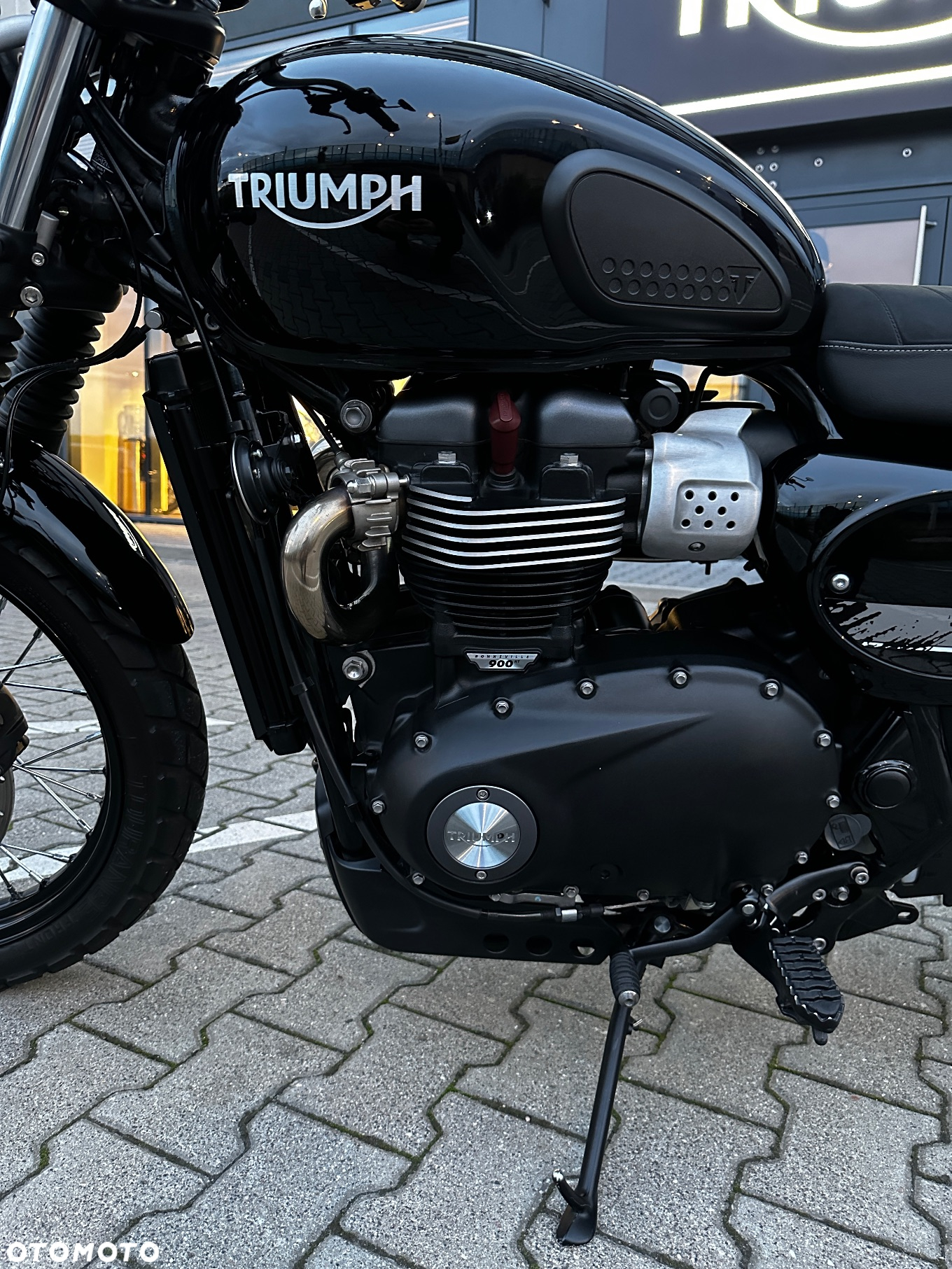 Triumph Scrambler - 7