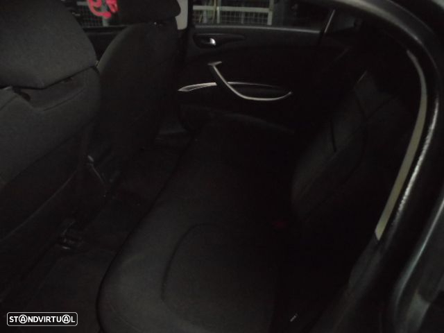 Carro MOT: 9HR CITROEN C5 2011 1.6HDI 112CV 4P CINZENTO GASOLEO - 6
